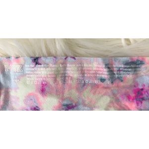 PINK Victoria's Secret Intimates & Sleepwear - VS NO SHOW seamless low rise Cheekster panties PINK Victoria's Secret Intimates & Sleepwear - VS NO SHOW seamless low rise Cheekster panties